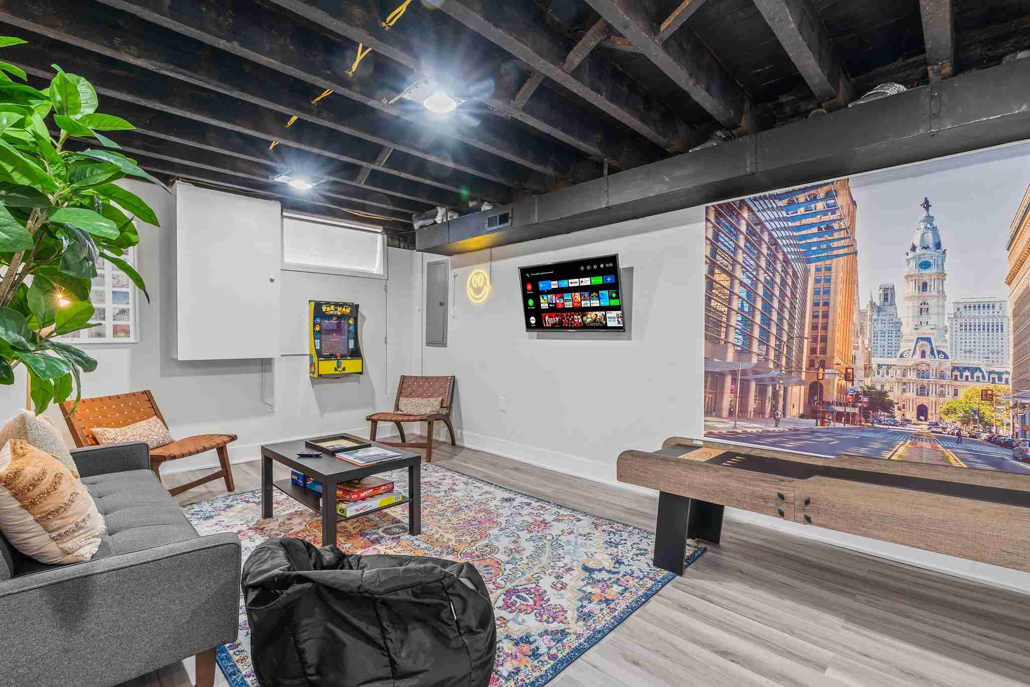 South Philly Game House | Close to Stadiums