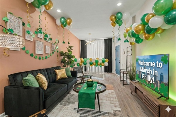 Stylish 1BR/2BA Old City Condo Near Liberty Bell