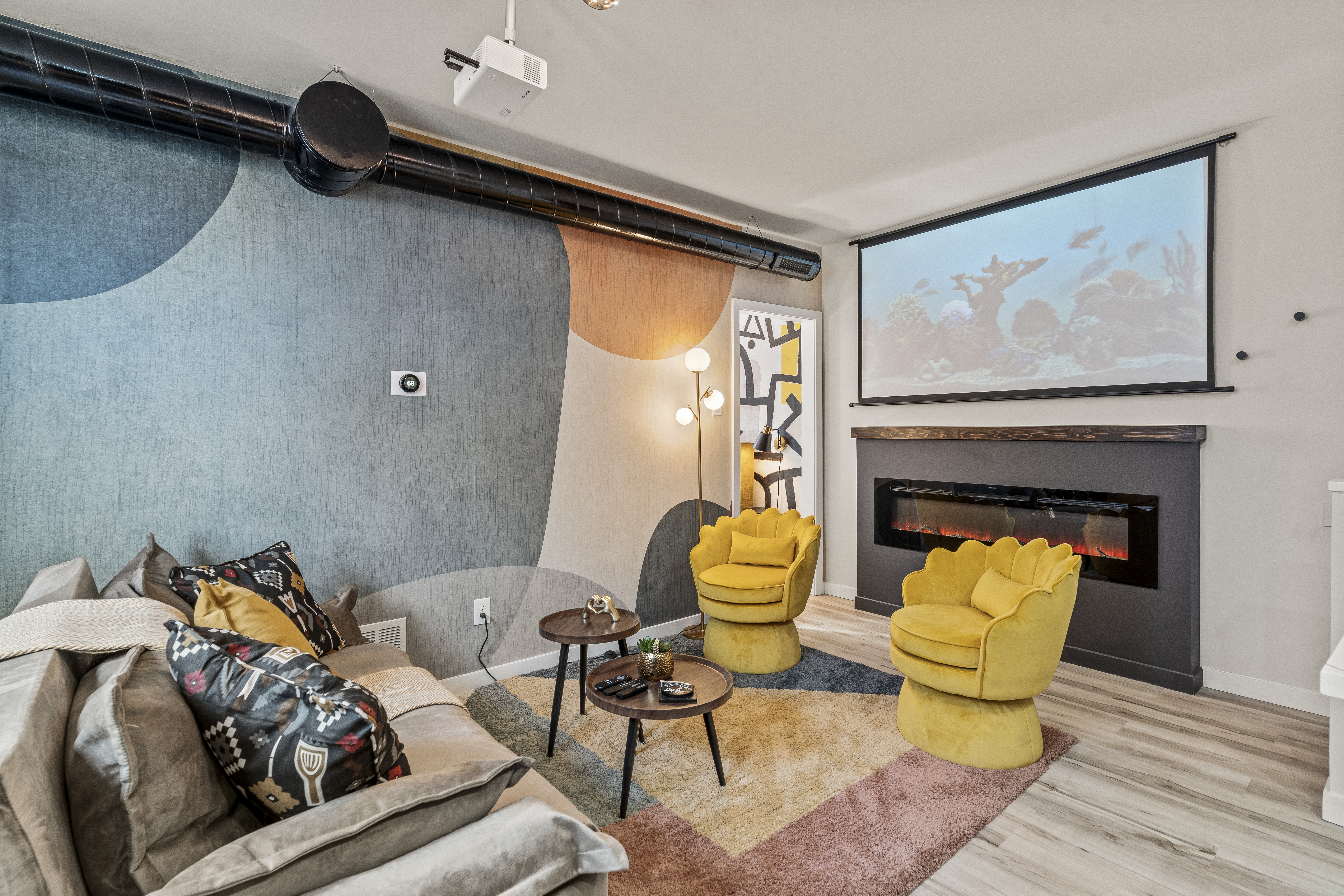 NoLibs | Fishtown | *Projector* | Gorgeous 1BR