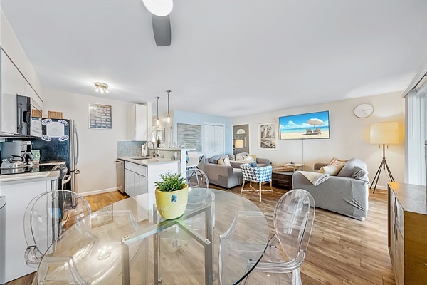 A sunny corner for morning coffee or casual bites before heading to the sand and surf.