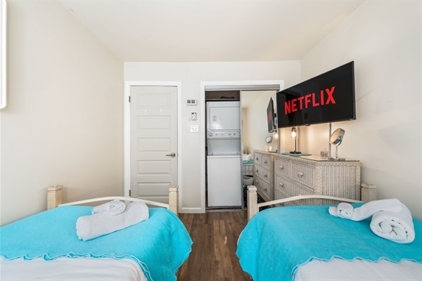 Beach towels, swimsuits, or clothes—your in-room washer/dryer makes cleanup a breeze.