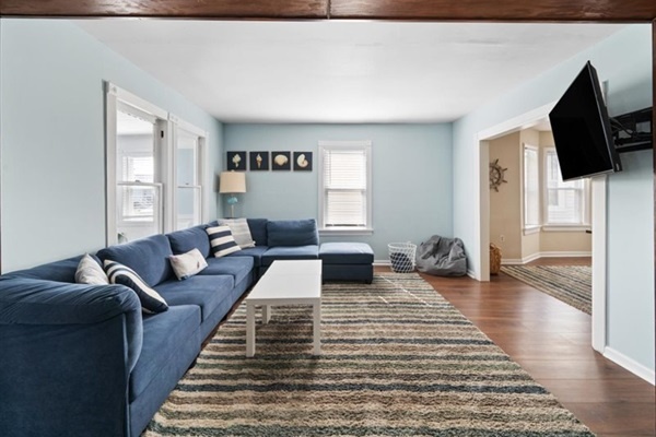 Kick back on the large sectional, unwind with a show, or chat the night away in this inviting lounge space.