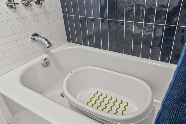 Traveling with little ones? The bathroom is fully family-ready with a safe, clean setup for easy bath time.