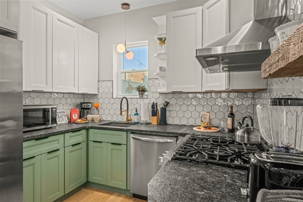 Fully equipped and ready for you—cook, dine, and feel right at home.