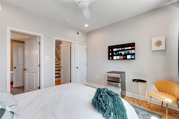 Unwind with your favorite shows, morning coffee, or a chilled drink—everything’s within reach for a perfect night in.