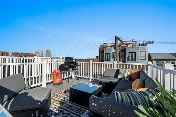 Gather, relax, and take in the city — this rooftop oasis is made for connection and unforgettable evenings.