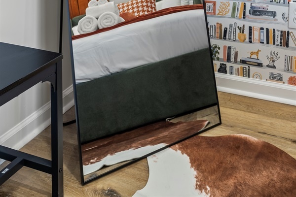 A picture-perfect reflection of comfort and design—every corner here was made to impress.