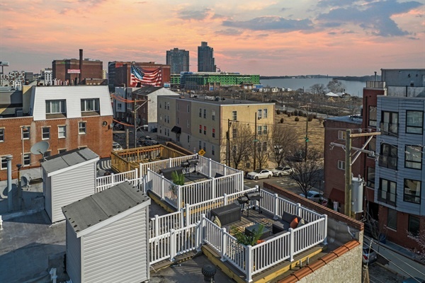 Your private oasis with a patriotic backdrop. This is Philly living at its finest.
