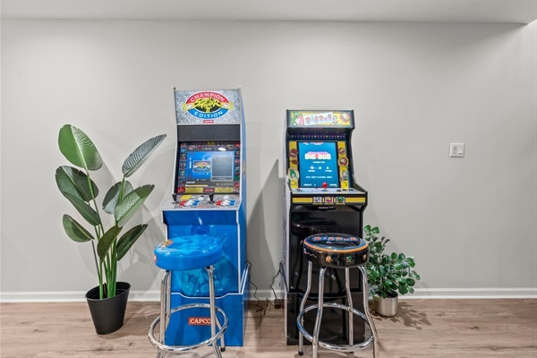 You will love the fun and nostalgic addition of arcade games in the living area. It’s a unique feature that adds an extra layer of enjoyment to your stay, perfect for guests of all ages.